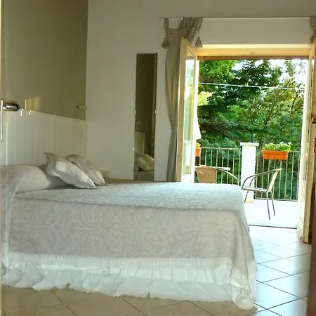 Bed & Breakfast La Locanda Al Lago 3*